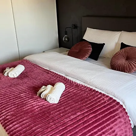 Апартаменты G House *